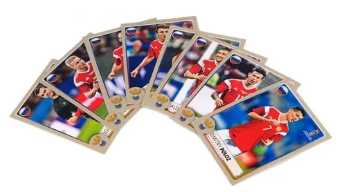 Золотые наклейки из McDonald’s
